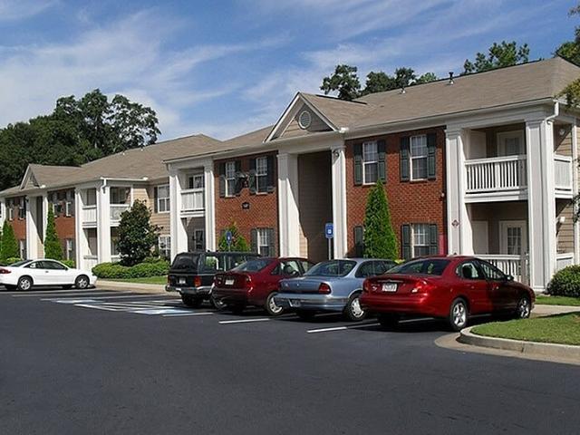 2 BR, 2 BA Apartment 829 North Hill Street Unit C203, Griffin, GA 30223