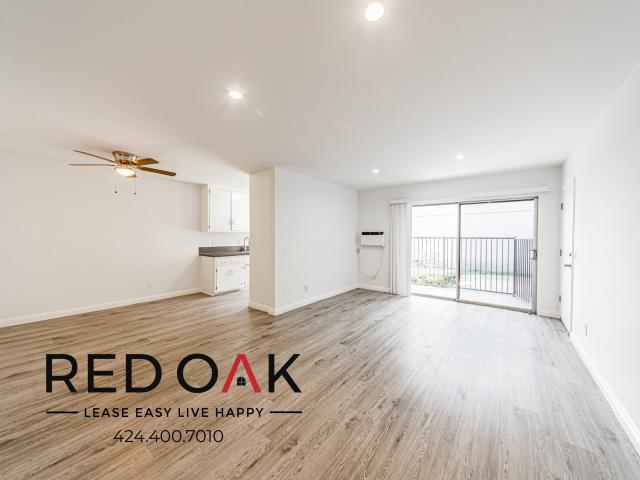 2 BR, 2 BA Apartment 8330 Willis Ave, Panorama City, CA 91402