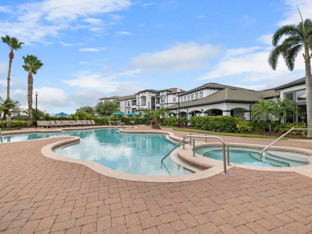 2 BR, 2 BA Apartment 8335 Narcoossee Road Unit 12305, Orlando, FL 32827