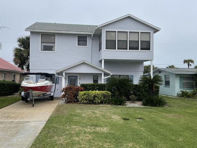 2 BR, 2 BA Apartment 834 E 25th Ave, New Smyrna Beach, FL 32169