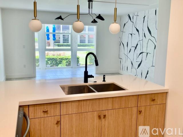 2 BR, 2 BA Apartment 835 18th Street Apt 411, Vero Beach, FL 32960