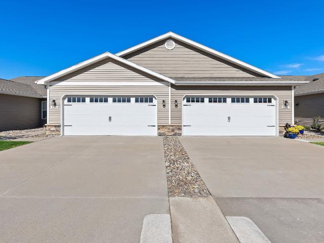 2 BR, 2 BA Apartment 835 NE Redwood Boulevard Unit 660WH, Waukee, IA 50263