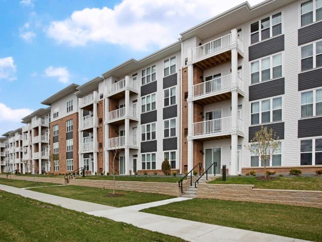 2 BR, 2 BA Apartment 9400 Lexington Avenue Unit 1 317, Circle Pines, MN 55014