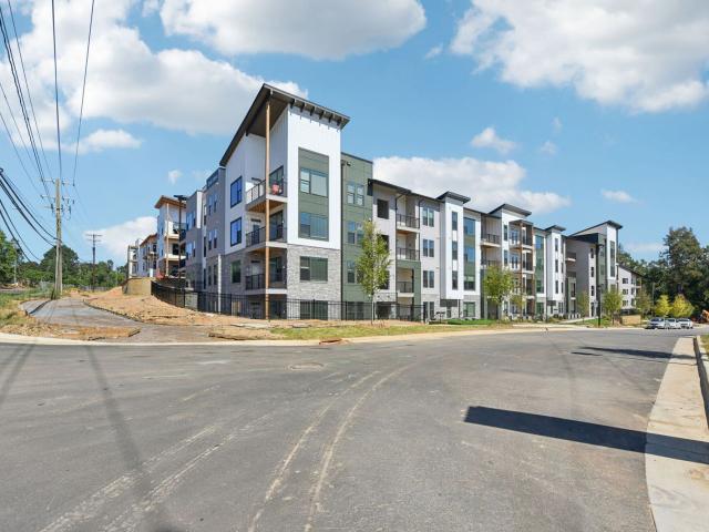 2 BR, 2 BA Apartment 9414 Mallard Creek Road Unit 3101, Charlotte, NC 28262
