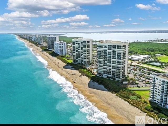 2 BR, 2 BA Apartment 9500 S Ocean Dr, Unit 210, Jensen Beach, FL 34957