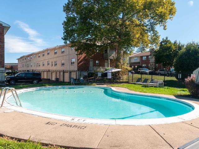 2 BR, 2 BA Apartment 95 Heights Ln Unit 83, Feasterville Trevose, PA 19053