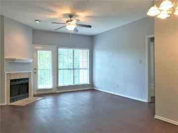 2 BR, 2 BA Apartment 9601 Forest Lane, Dallas, TX 75243