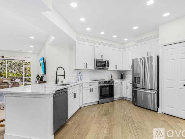 2 BR, 2 BA Apartment 9661 Hemingway Lane Unit 3207, Fort Myers, FL 33913