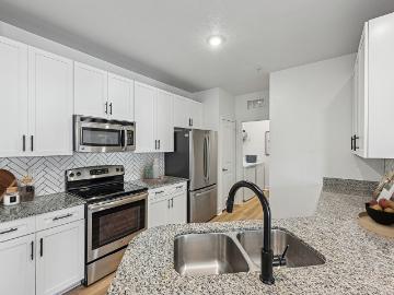 2 BR, 2 BA Apartment 9703 Avellino Ave Unit 01303, Orlando, FL 32819