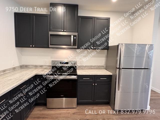 2 BR, 2 BA Apartment 9750 Deer Trail Dr, Houston, TX 77038