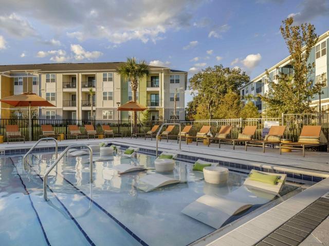 2 BR, 2 BA Apartment 9760 Pepper Tree Terrace Unit 211, Wildwood, FL 34785