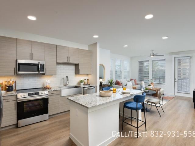 2 BR, 2 BA Apartment 9777 Barker Cypress Rd, Cypress, TX 77433