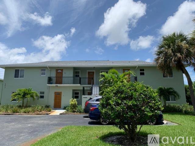 2 BR, 2 BA Apartment 993 NW Spruce Ridge Dr, Unit 7, Stuart, FL 34994