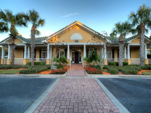 2 BR, 2 BA Apartment 9905 Windsor Club Drive Unit 15403204, Riverview, FL 33578