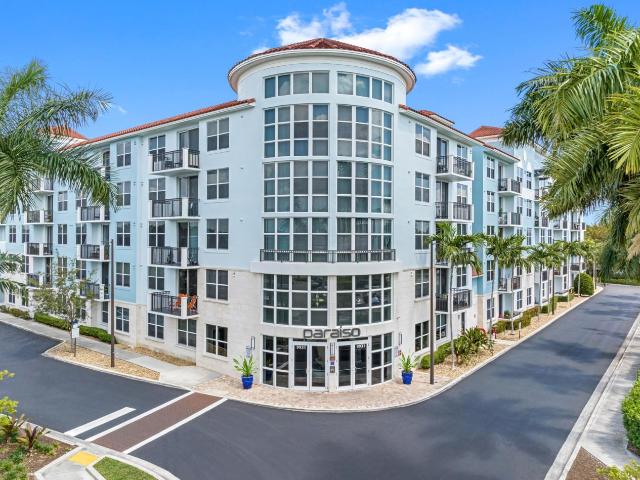2 BR, 2 BA Apartment 9931 W Flagler St Unit 320, Miami, FL 33174