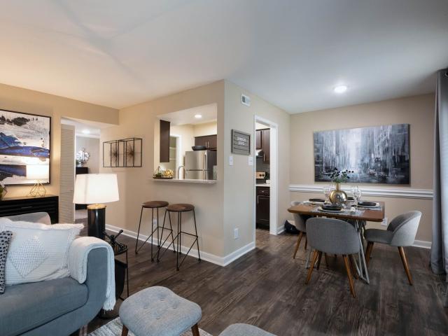 2 BR, 2 BA Apartment 9940 Richmond Avenue Unit 2072, Houston, TX 77042