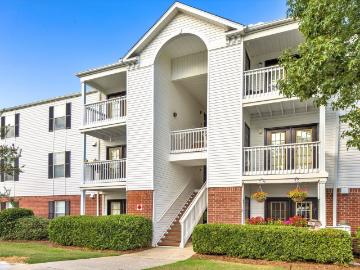 2 BR, 2 BA Apartment 9009 University Parkway Unit 152, Pensacola, FL 32514