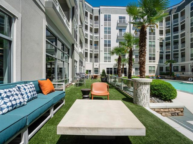 2 BR, 2 BA Apartment 900 E Six Forks Road Unit 269 TDC Reno, Raleigh, NC 27604