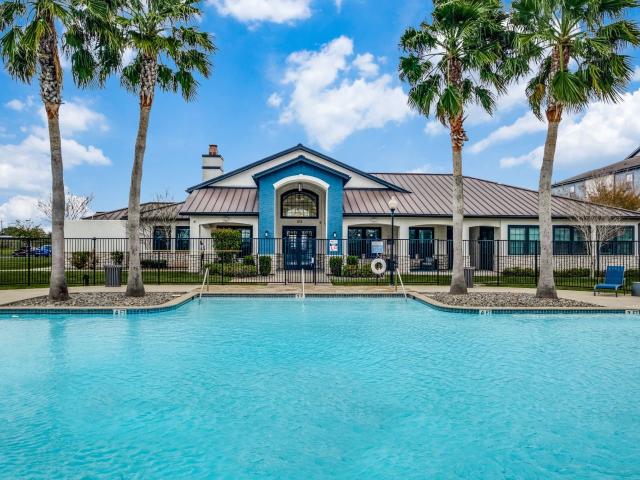 2 BR, 2 BA Apartment 902 South Palm Court Drive Unit 2306, Harlingen, TX 78552