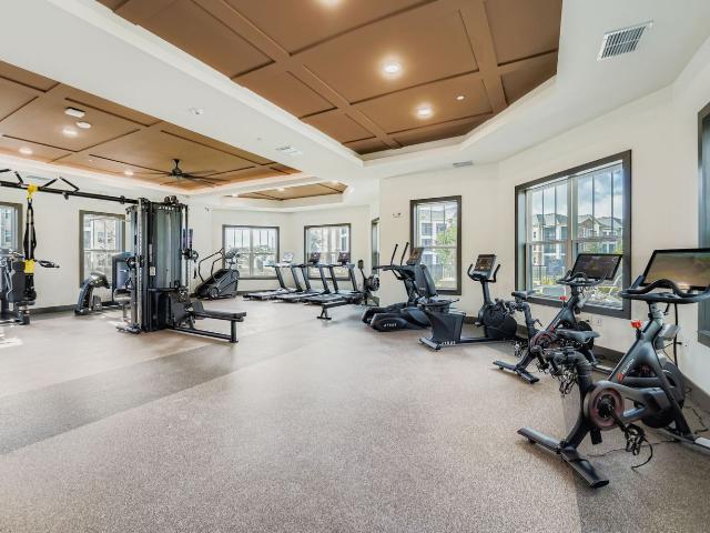 2 BR, 2 BA Apartment 904 Lake Terrace Circle Unit 2101, Leesburg, FL 34748