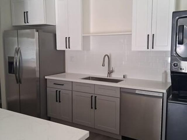 2 BR, 2 BA Apartment 905 Mariposa Street, Unit A, Glendale, CA 91205
