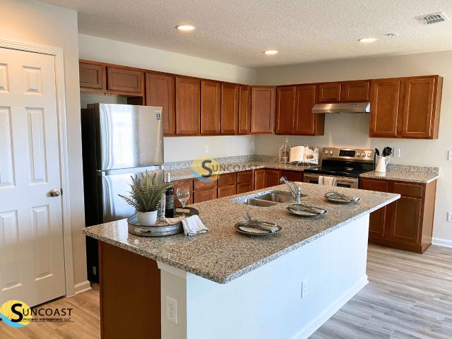 2 BR, 2 BA Apartment 9067 Western Way, Jacksonville, FL 32256