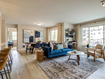 2 BR, 2 BA Apartment 906 NE Lilac St Unit 772 0201, Issaquah, WA 98029