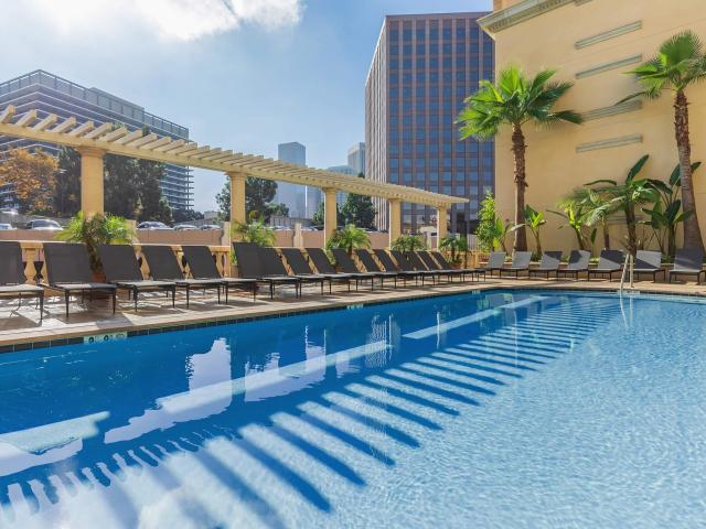 2 BR, 2 BA Apartment 909 West Temple Street Unit 533, Los Angeles, CA 90012