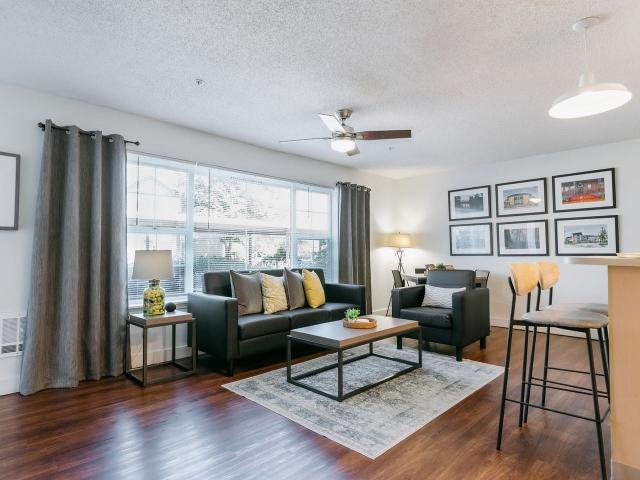 2 BR, 2 BA Apartment 90 Commons Dr Unit Private Priced By Bed, Eugene, OR 97401