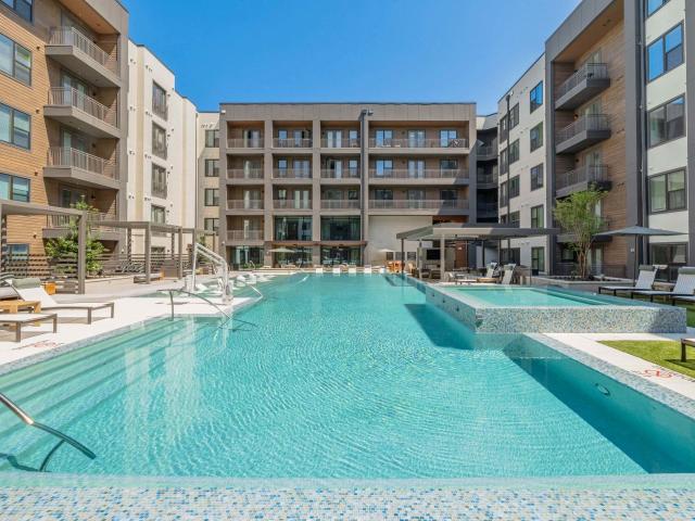 2 BR, 2 BA Apartment 9111 Research Boulevard Unit 2584, Austin, TX 78758
