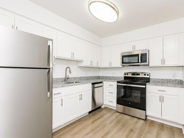 2 BR, 2 BA Apartment 910 Eastham Ct, Suite A Unit 23, Crofton, MD 21114