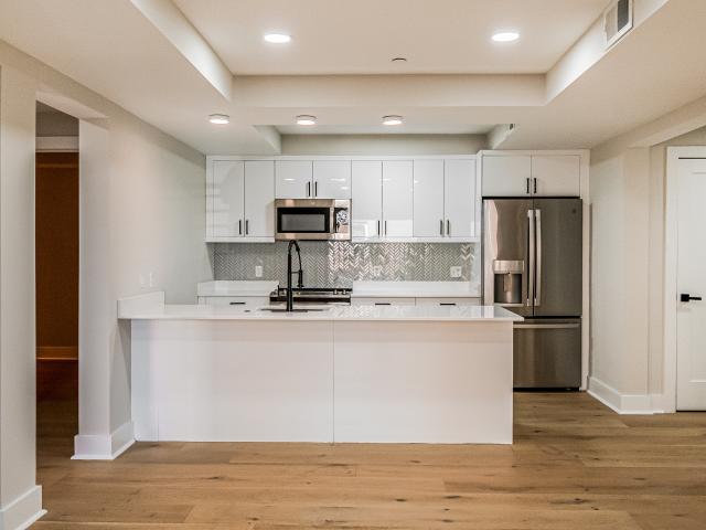 2 BR, 2 BA Apartment 919 12th St NE, Washington, DC 20002