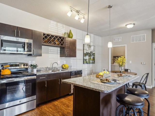 2 BR, 2 BA Apartment 9202 Bunsen Way Unit 12111, Louisville, KY 40220