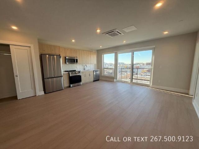 2 BR, 2 BA Apartment 922 N Broad Street, Philadelphia, PA 19130