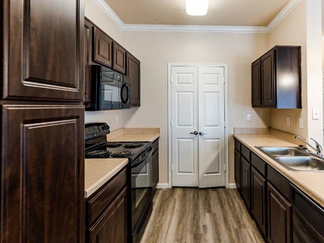 2 BR, 2 BA Apartment 924 E Emory St Unit 3302, Lubbock, TX 79403