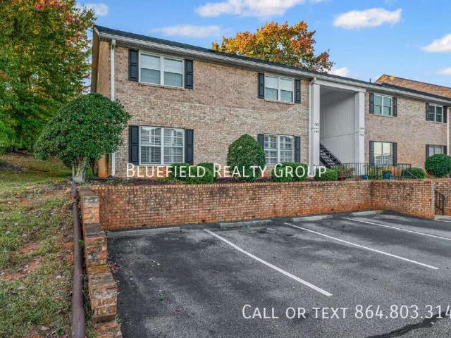 2 BR, 2 BA Apartment 925 Cleveland Street, Greenville, SC 29601
