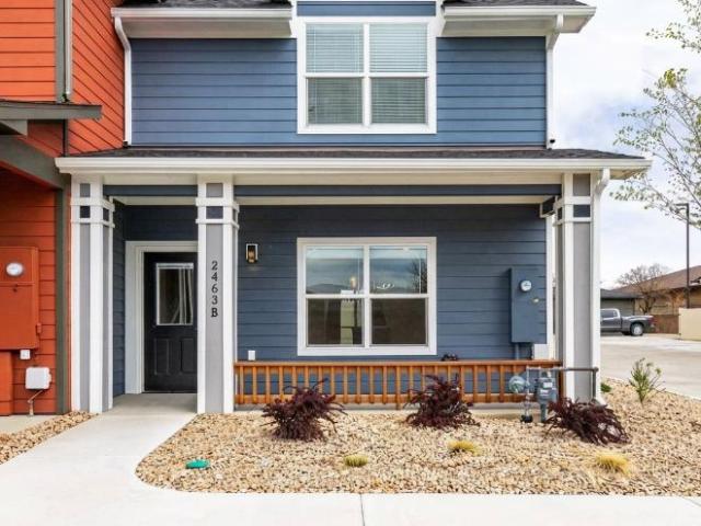 2 Br, 3 bath, Townhouse/Brownstone/RowHouse 2463 Flat Top Ln