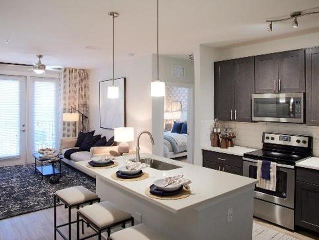 2 Br, 3 bath, Apartment 1800 Indigo Mkt Dr