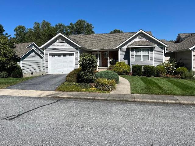 2 Br, 3 bath, Single Family 119 Charlestown Dr