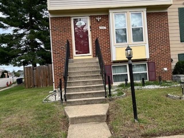 2 BR, 3 BA Apartment Lone Star Road, Unit 7447, Lorton, VA 22079