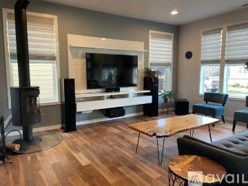 2 BR, 3 BA Apartment 19216 143rd Street East, Bonney Lake, WA 98391