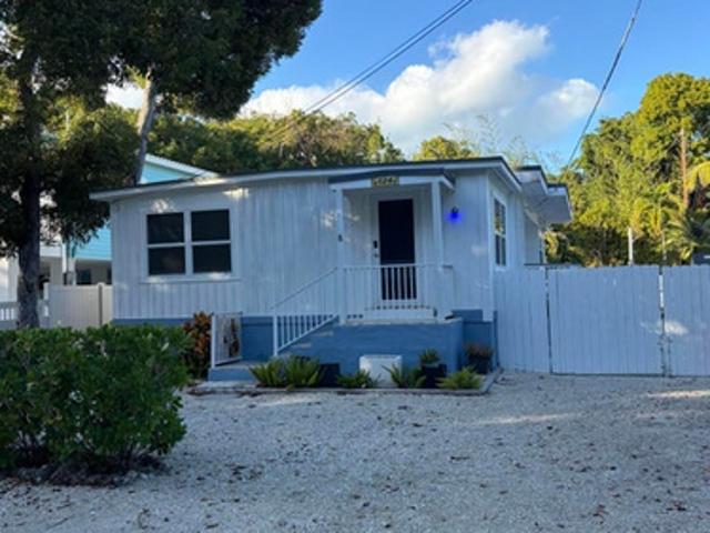 2 BR, 3 BA Apartment 124 S Bay Harbor Dr, Unit 1, Key Largo, FL 33037