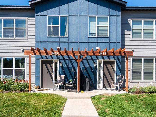 2 BR, 3 BA Apartment 2448 Winnetka Ave N Unit 2486, Minneapolis, MN 55427