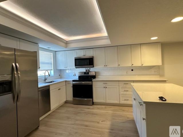 2 BR, 3 BA Apartment 255 Capri Cir S, Unit 4, Treasure Island, FL 33706