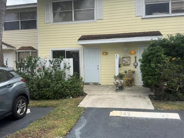 2 BR, 3 BA Apartment 2845 Northeast 15th Street, Pompano Beach, FL 33062