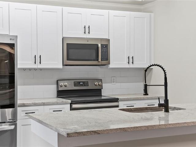 2 BR, 3 BA Apartment 2920 Pecan Avenue, Leesburg, FL 34748