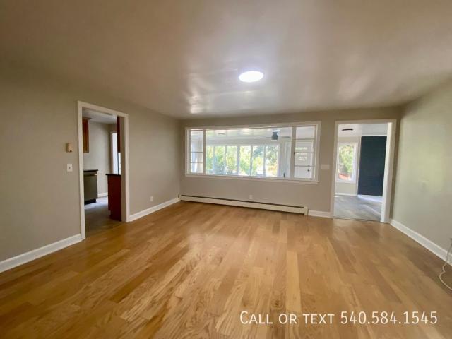 2 BR, 3 BA Apartment 2314 Wycliffe Avenue, Roanoke, VA 24014