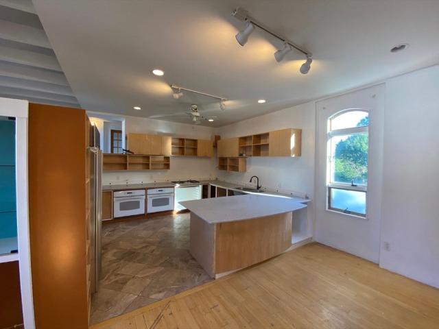2 BR, 3 BA Apartment 359 Lowell St, Somerville, MA 02145