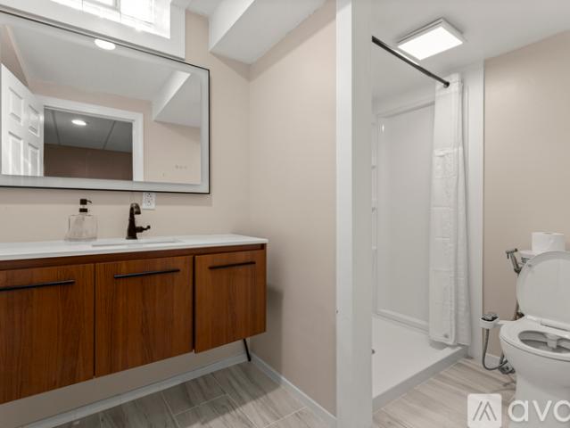 2 BR, 3 BA Apartment 3128 Lindenwood Drive, Unit 38, Dearborn, MI 48120