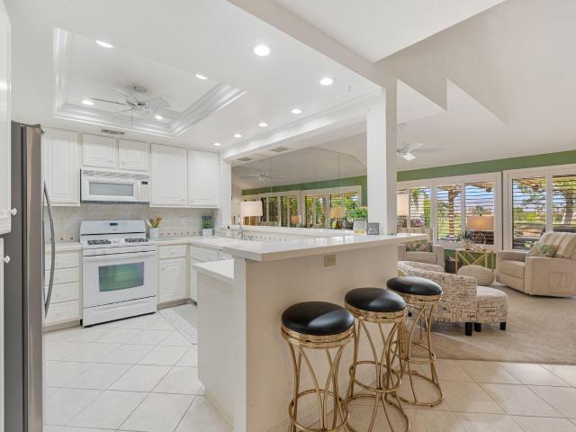 2 BR, 3 BA Apartment 41484 Woodhaven Drive West, Palm Desert, CA 92211
